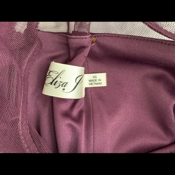 Plum formal dress - Picture 3 of 4